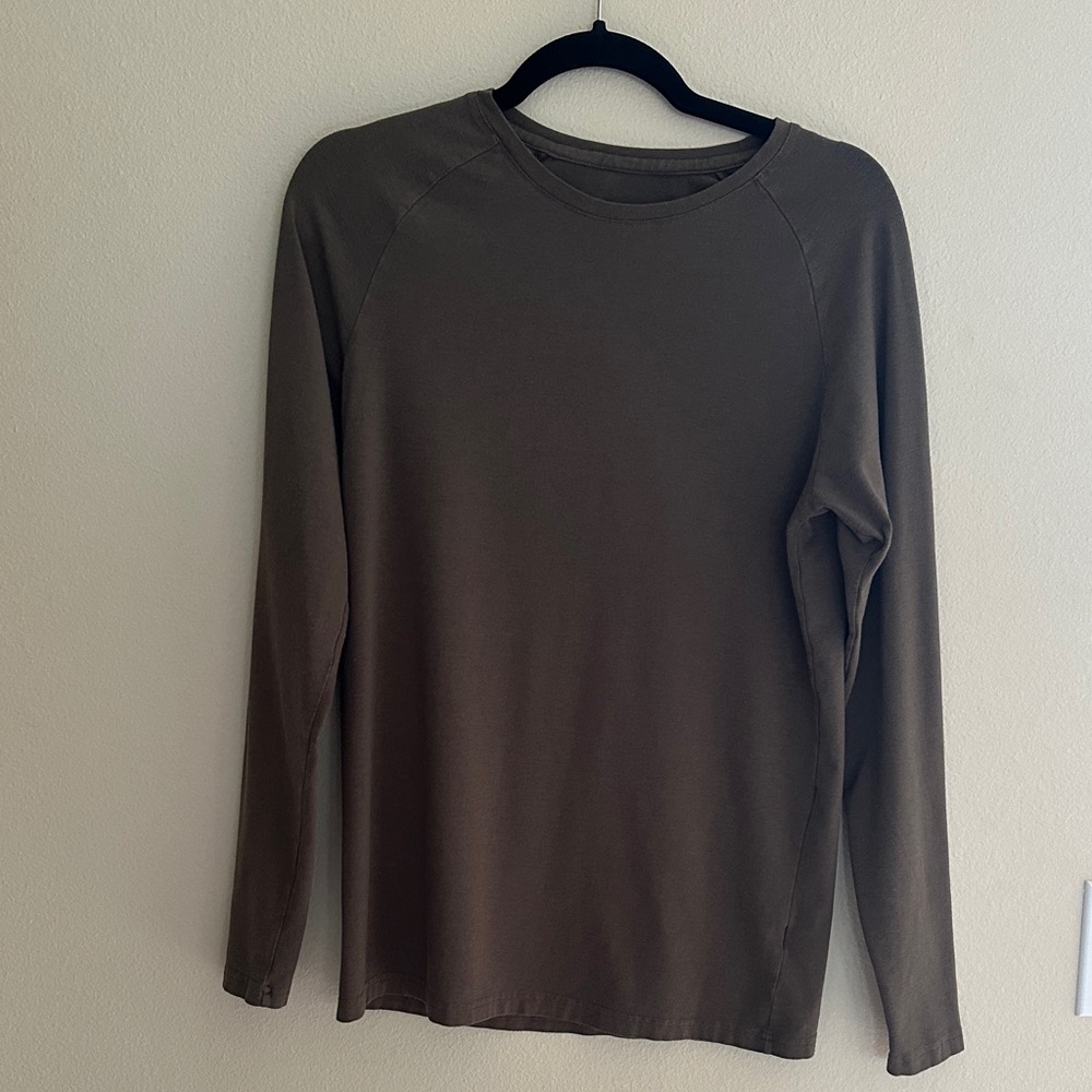Alphalete Men's Long Sleeve Tee in Army Green Small EUC